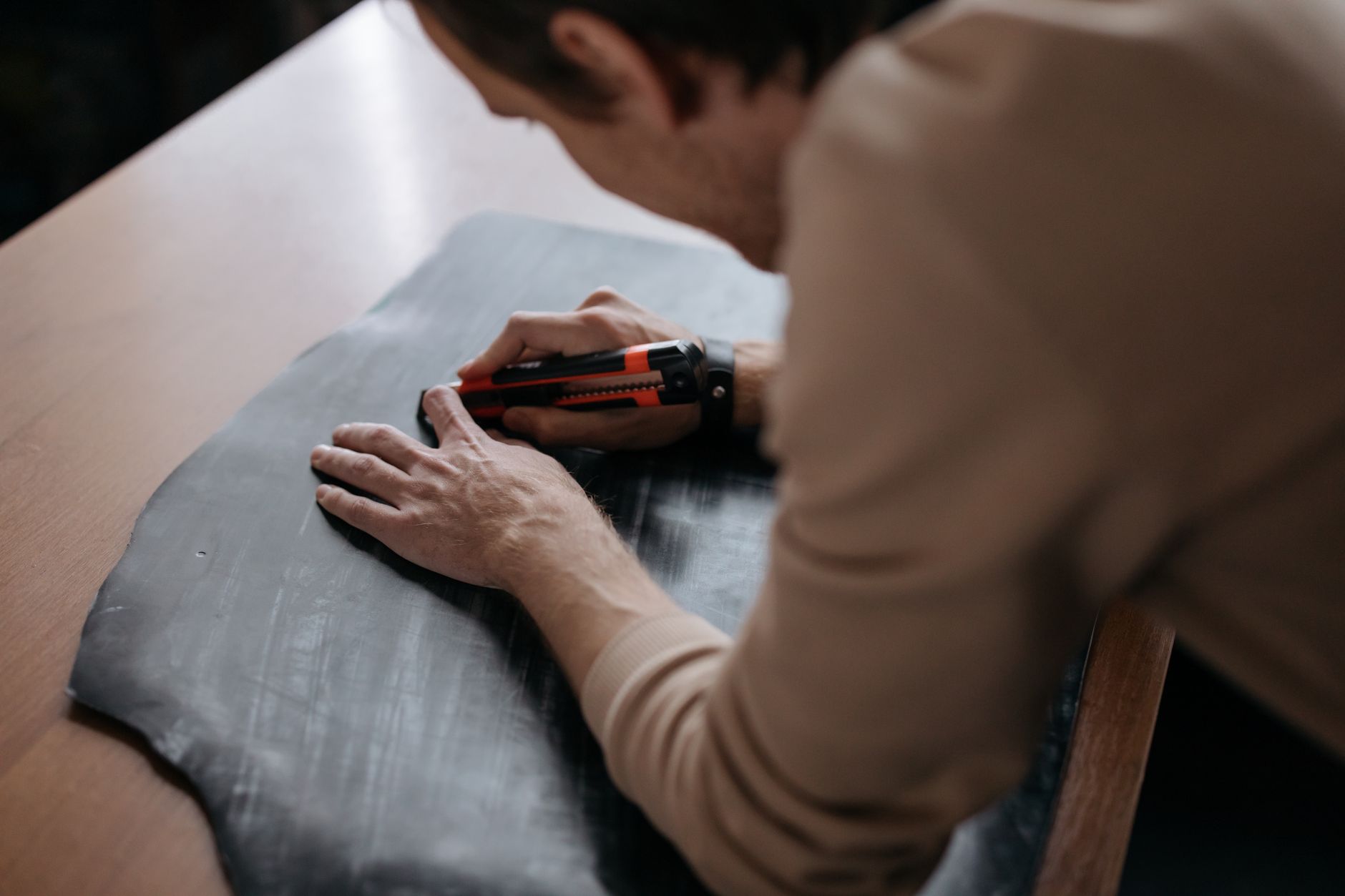 Visual illustration for apply acrylic sealants topcoats leather jacket