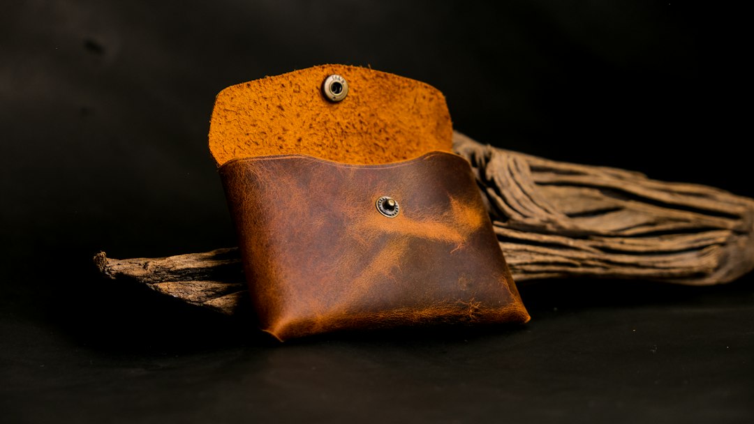 Visual illustration for reinforce pocket backings leather scrap rivet swap