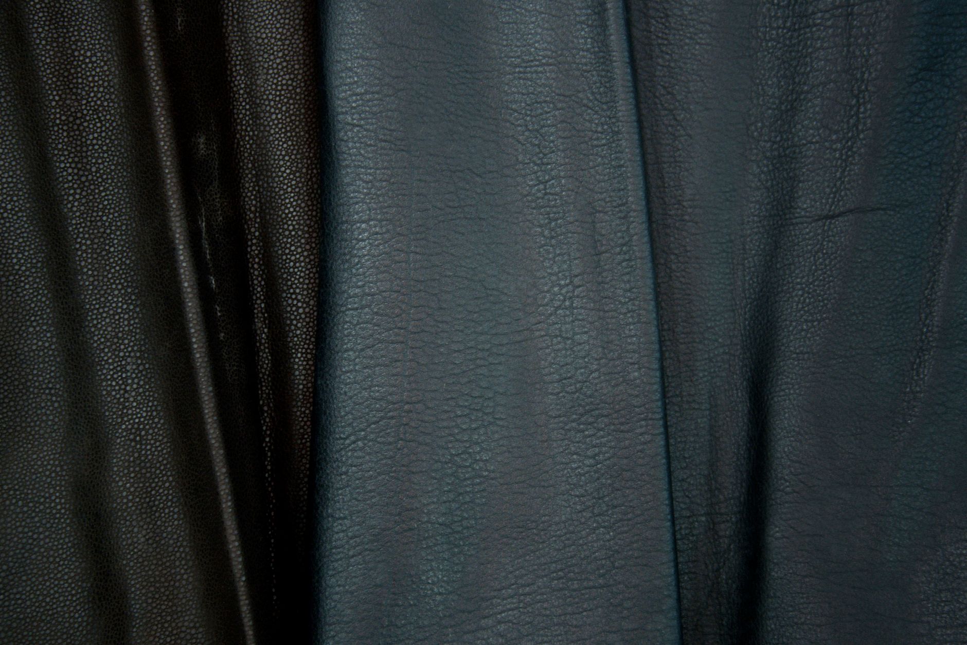 Visual illustration for pigmented vs semi aniline pull up leather
